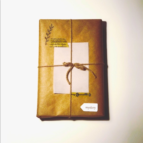 Blind Date With A Book - Picture 1 of 1